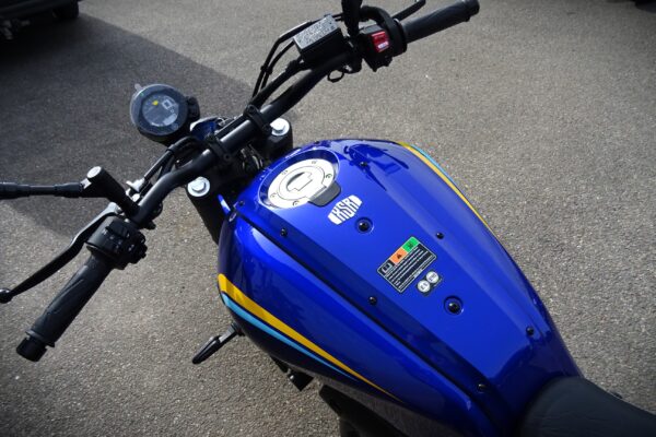 Yamaha XSR700 New Pre-reg offer! SAVE £565 - Image 4