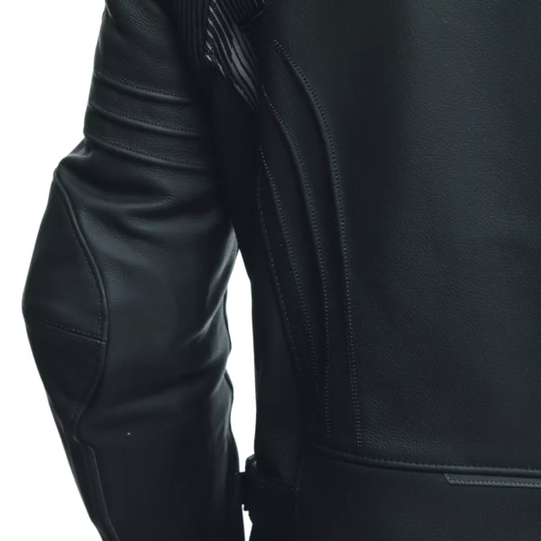 Dainese Avro 5 Jacket (Black)