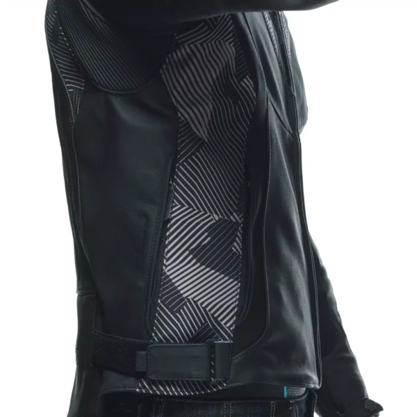 Dainese Avro 5 Jacket (Black)
