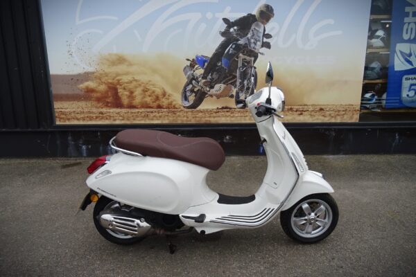 Piaggio Vespa 125