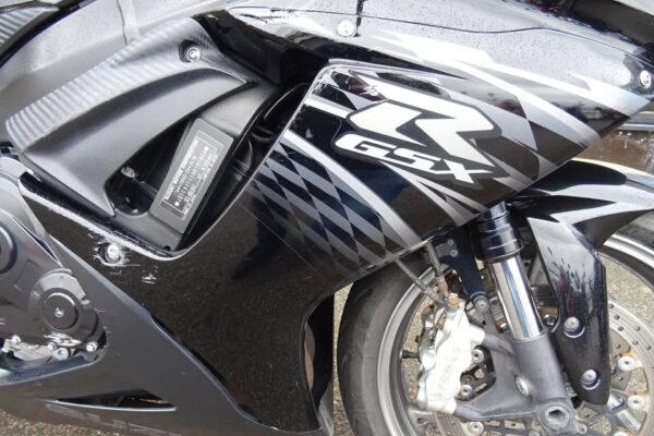 Suzuki GSXR 600 L1 - Image 8