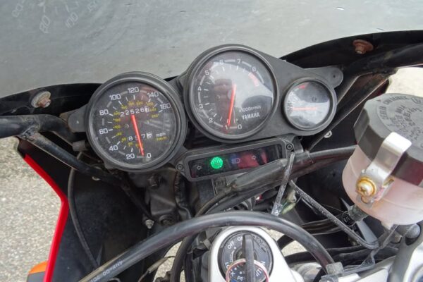 Yamaha TRX850 - Image 5
