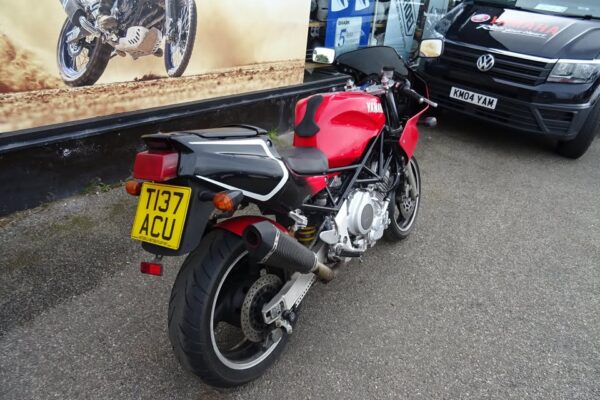 Yamaha TRX850 - Image 3