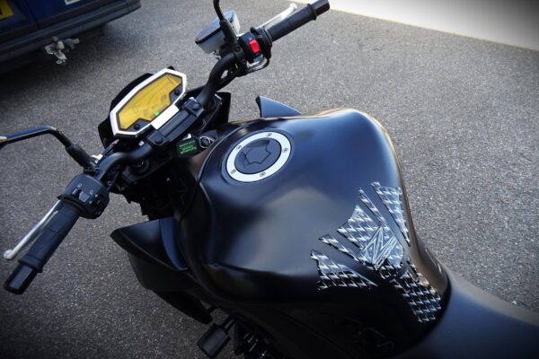 Kawasaki Z1000 (ZR1000DDF) - Image 4