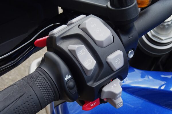 Triumph Tiger 1200 GT Pro - Image 6