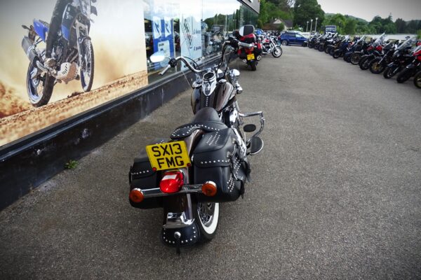 Harley-Davidson Softail Heritage Classic Anniversary 2013 - Image 3