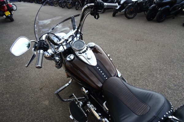 Harley-Davidson Softail Heritage Classic Anniversary 2013 - Image 4
