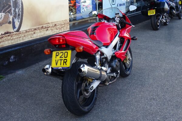 Honda Firestorm VTR1000f - Image 3