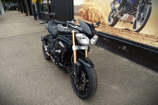 Triumph Speed Triple 1050 - Image 2