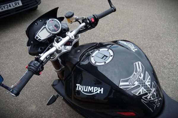 Triumph Speed Triple 1050 - Image 4