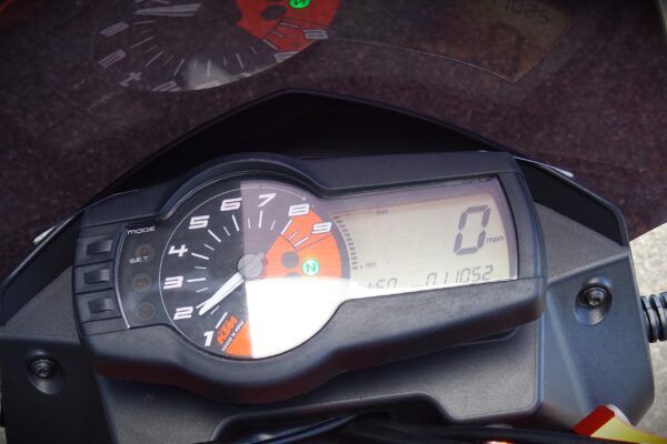 KTM 690 Duke R - Image 5
