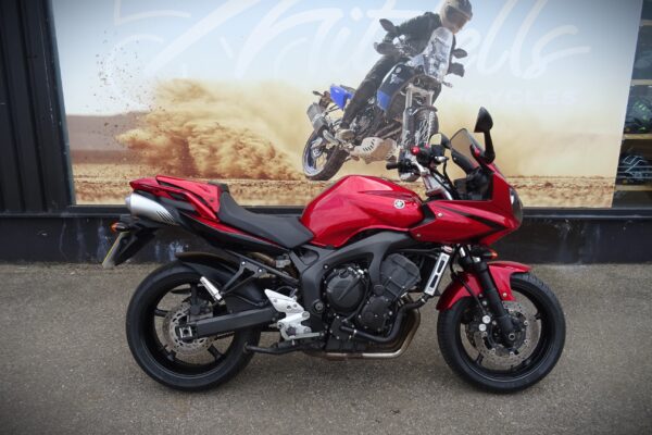 Yamaha FZ6 S2