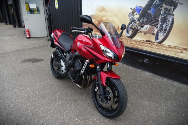 Yamaha FZ6 S2 - Image 2