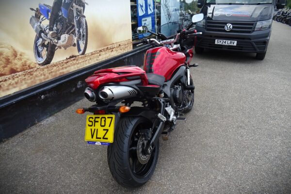 Yamaha FZ6 S2 - Image 3