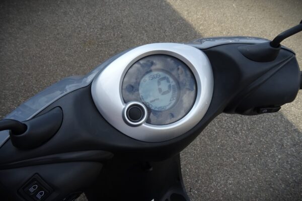 Yamaha Neos 4 - Image 4