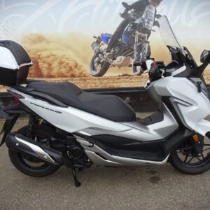 Honda Forza 300