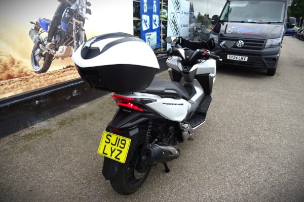 Honda Forza 300 - Image 3