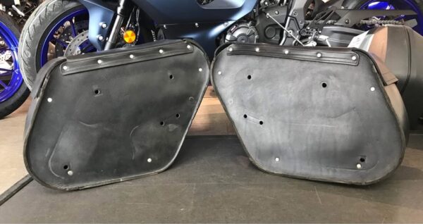 [PRE-OWNED] Genuine Triumph Leather Panniers Rocket 3 - Mitchells Motorcycles
