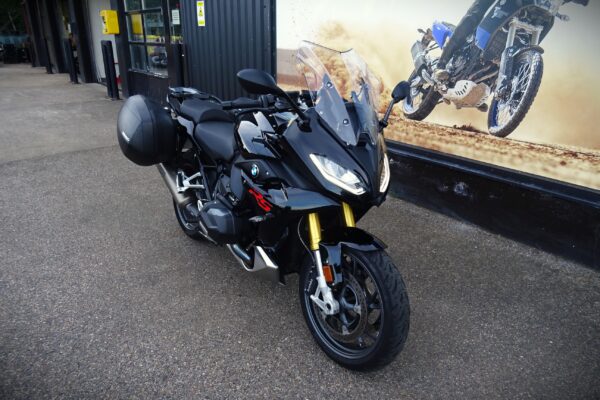 BMW R1250RS - Image 2