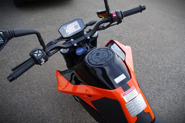KTM 790 Duke - Image 4