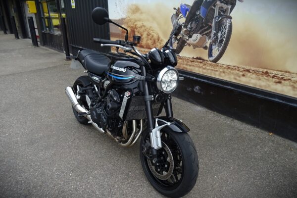 Kawasaki Z900RS - Image 2