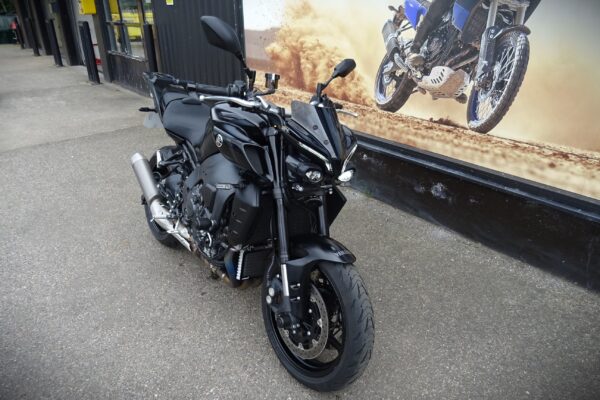 Yamaha MT-10 - Image 2