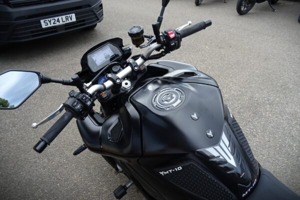 Yamaha MT-10 - Image 4