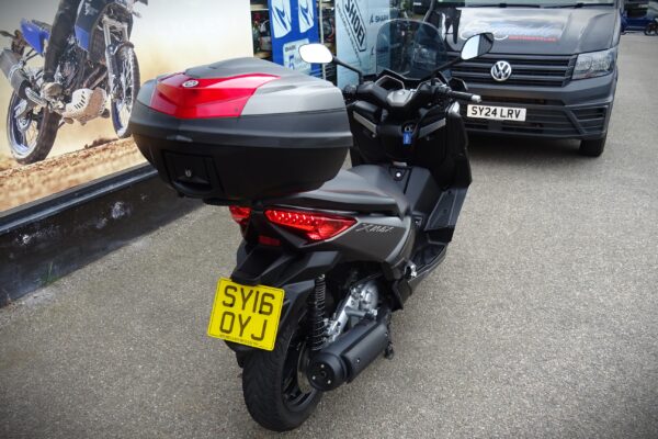 Yamaha XMAX 250 - Image 3