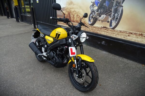 Yamaha XSR125 - Image 2