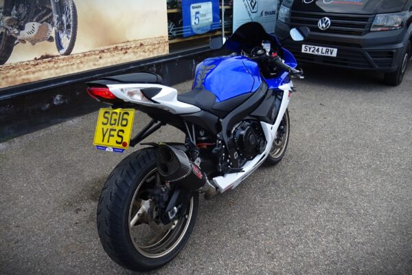 Suzuki GSX-R 600 L6 - Image 3