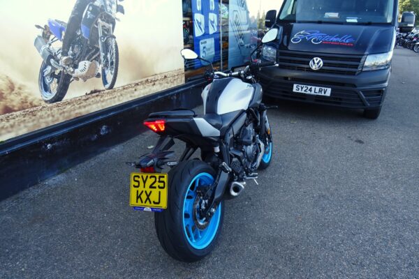 Yamaha MT-07 Y-AMT Ex-Demo *Deposit taken* - Image 3