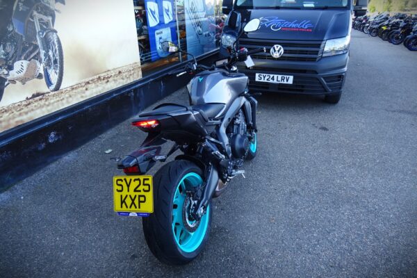 Yamaha MT-09 Ex-Demo - Image 3