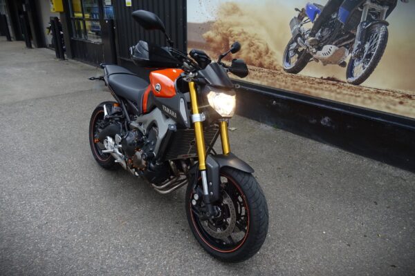 Yamaha MT-09 - Image 2