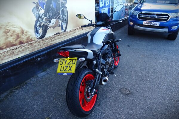 Yamaha MT-07 2020 Ceramic Ice - Image 3