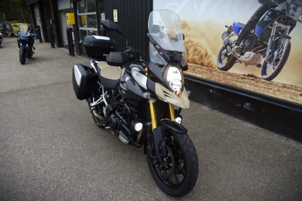 Suzuki DL1000 VSTROM - Image 2